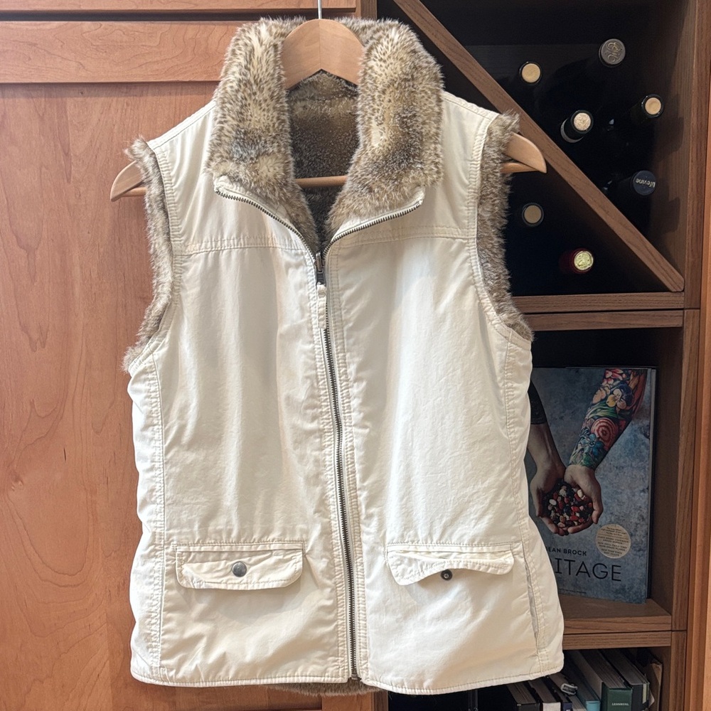 GAP Women's Tan Faux Fur Vest